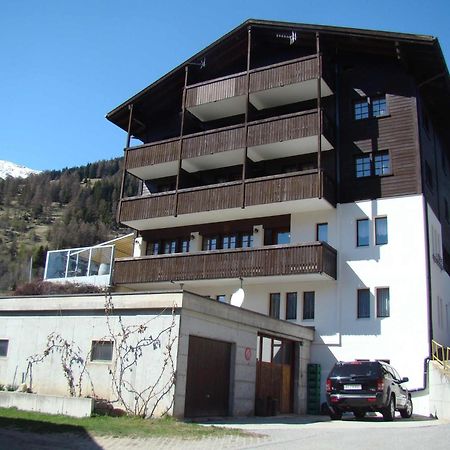 Hotel Weisshorn Goms ภายนอก รูปภาพ